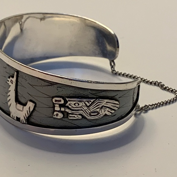 Vintage Peruvian storyteller Sterling Cuff! - Picture 4 of 9